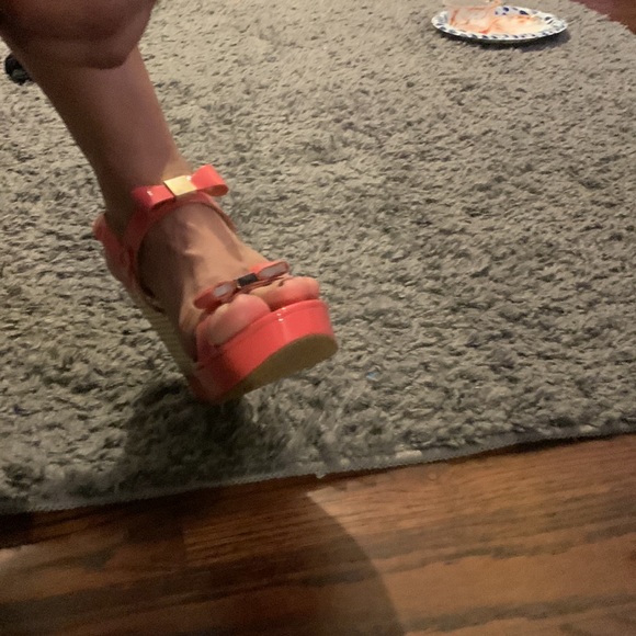 Worn one time very comfy with box and wrap - Picture 4 of 12